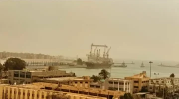 توقف الملاحة.. سوء الأحوال الجوية يتسبب في غلق ميناء العريش البحري شمال سيناء